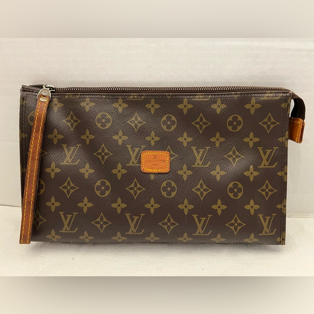 Louis Vuitton zippered bag.